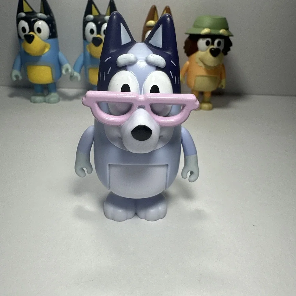 Bluey and Friends Family Figures Toys Lot of 16 Figures